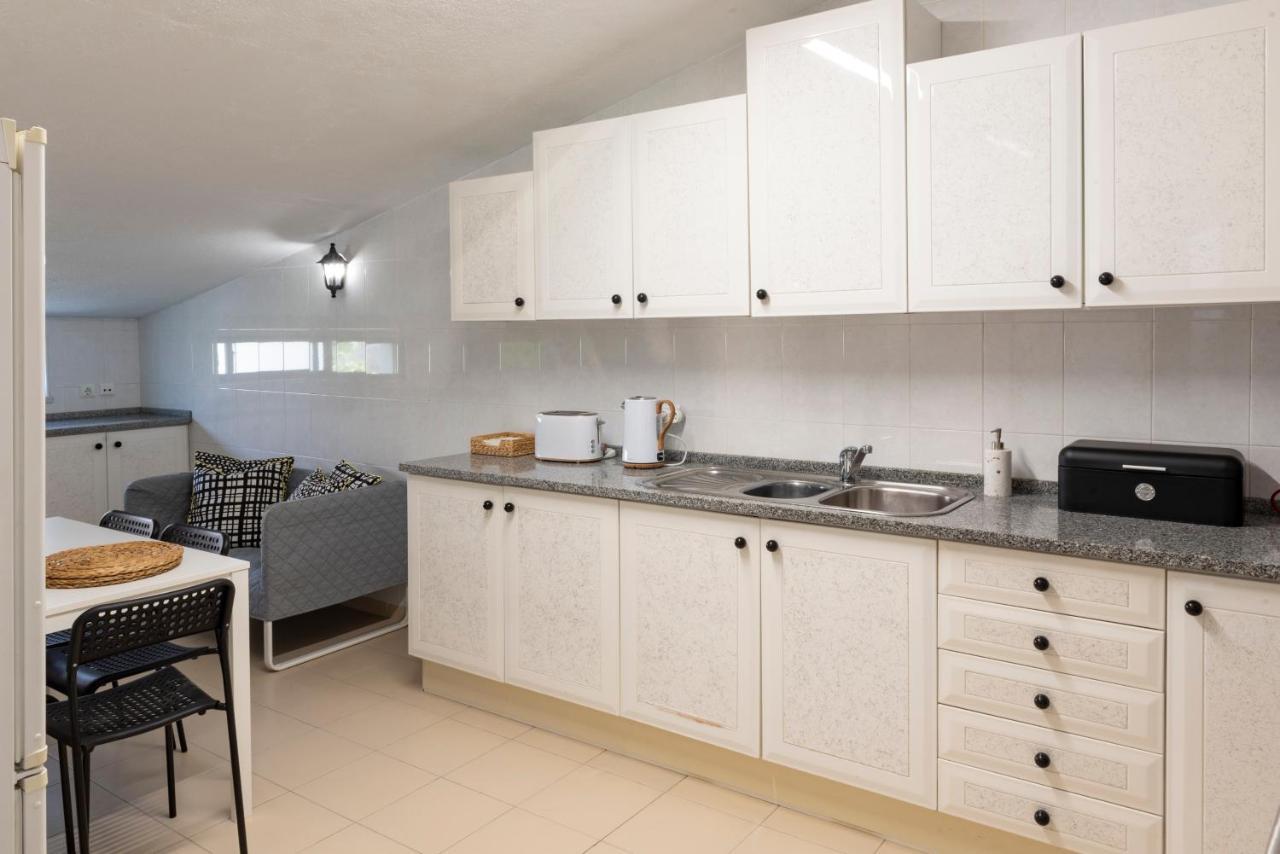 Vita Portucale ! Nook Beach Apartments Кошта-да-Капарика Экстерьер фото
